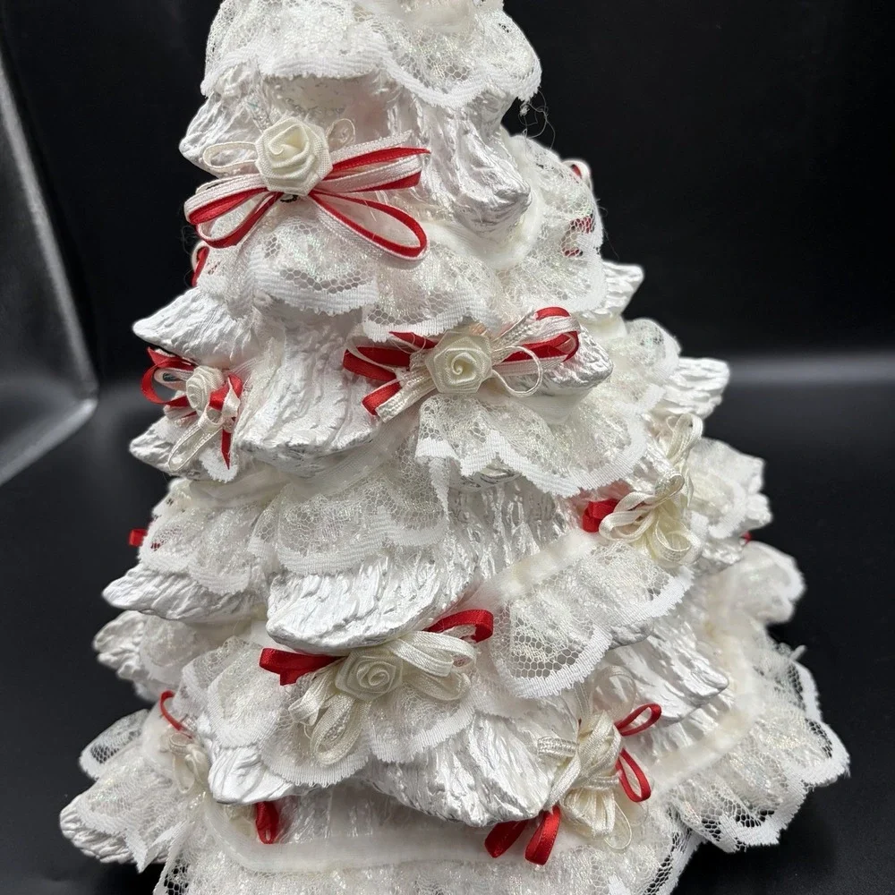 Vintage 80s White Ceramic Christmas tree with Red White Ribbon‎ Lace White Roses